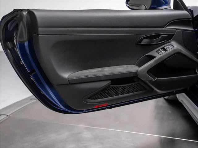 Used 2024 Porsche 718 Cayman GT4 RS RWD image 21