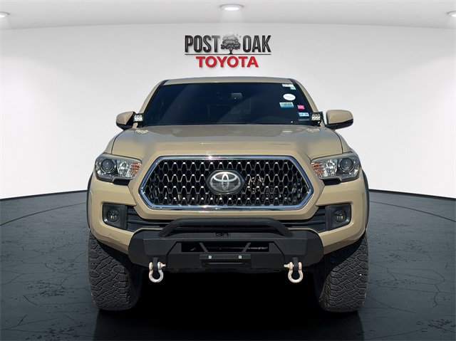 Used 2018 Toyota Tacoma TRD Off-Road image 2