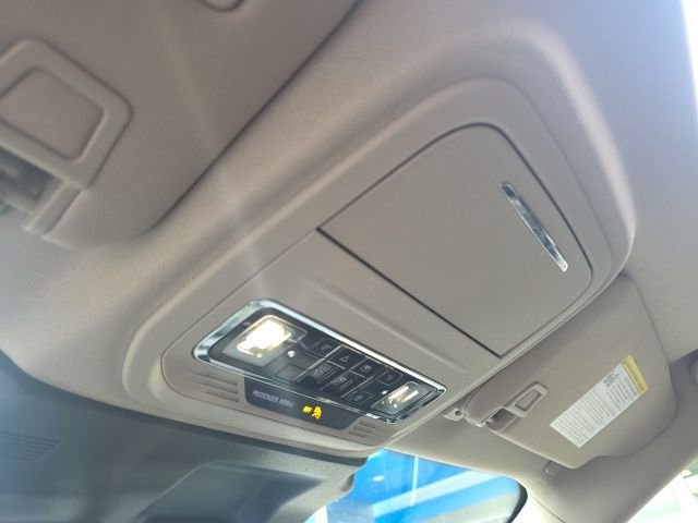 Used 2025 Lincoln Corsair Premiere w/ Equipment Group 101A image 23