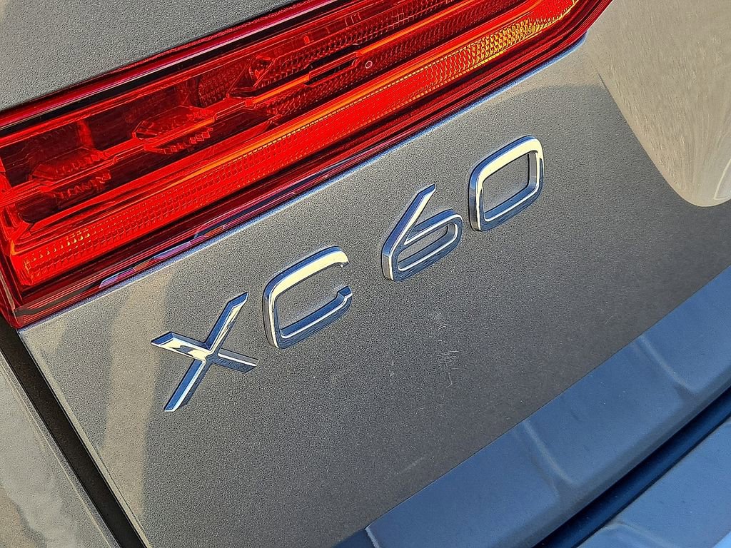 Certified 2020 Volvo XC60 T6 Inscription w/ Protection Package Premier image 12