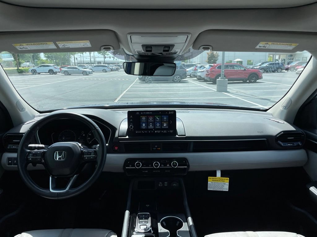 Certified 2024 Honda Pilot Touring image 10