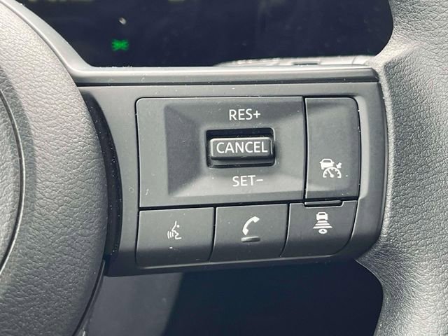 Used 2025 Nissan Kicks SV w/ Illumination Package image 22