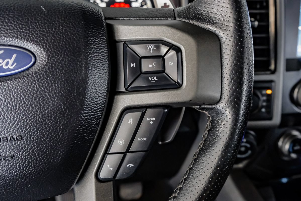 Used 2020 Ford F150 Raptor w/ Equipment Group 802A Luxury AWD/4WD image 17