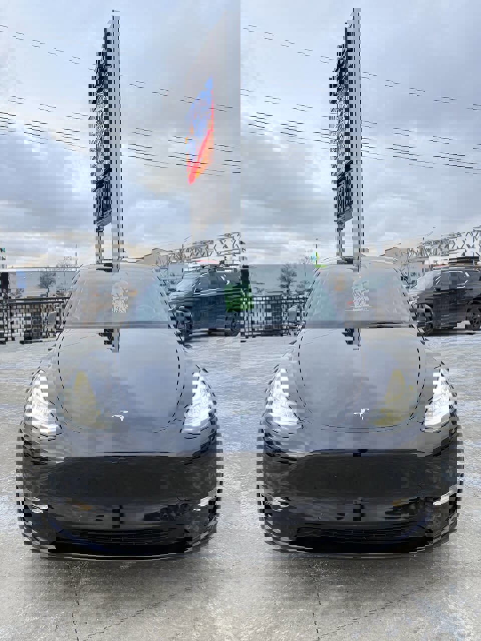 Used 2021 Tesla Model Y Long Range image 2