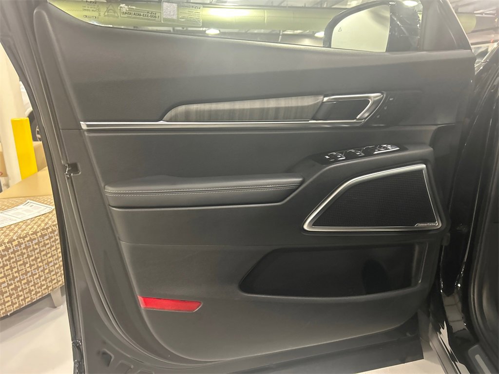 Used 2023 Kia Telluride SX image 9