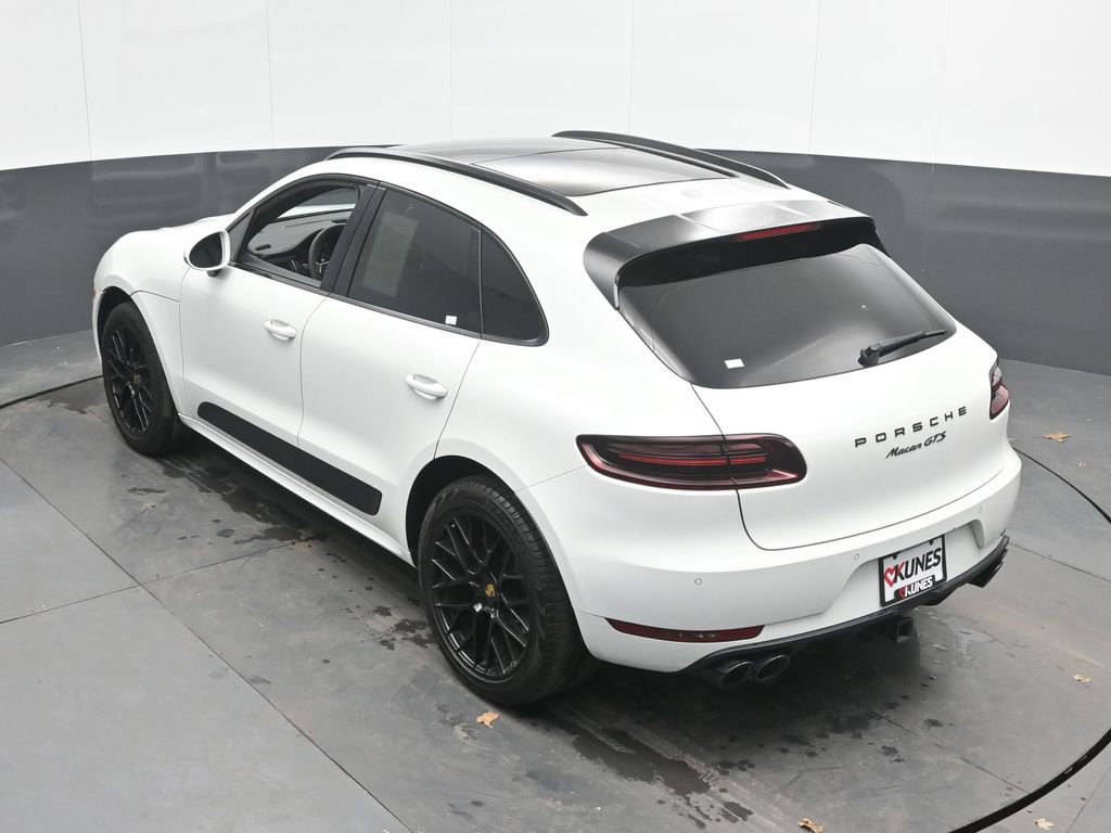 Used 2018 Porsche Macan GTS w/ Premium Package Plus image 38