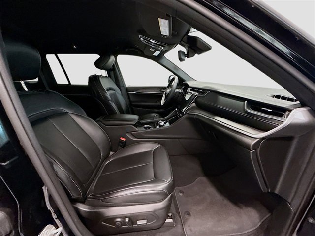 Used 2024 Jeep Grand Cherokee Limited image 25