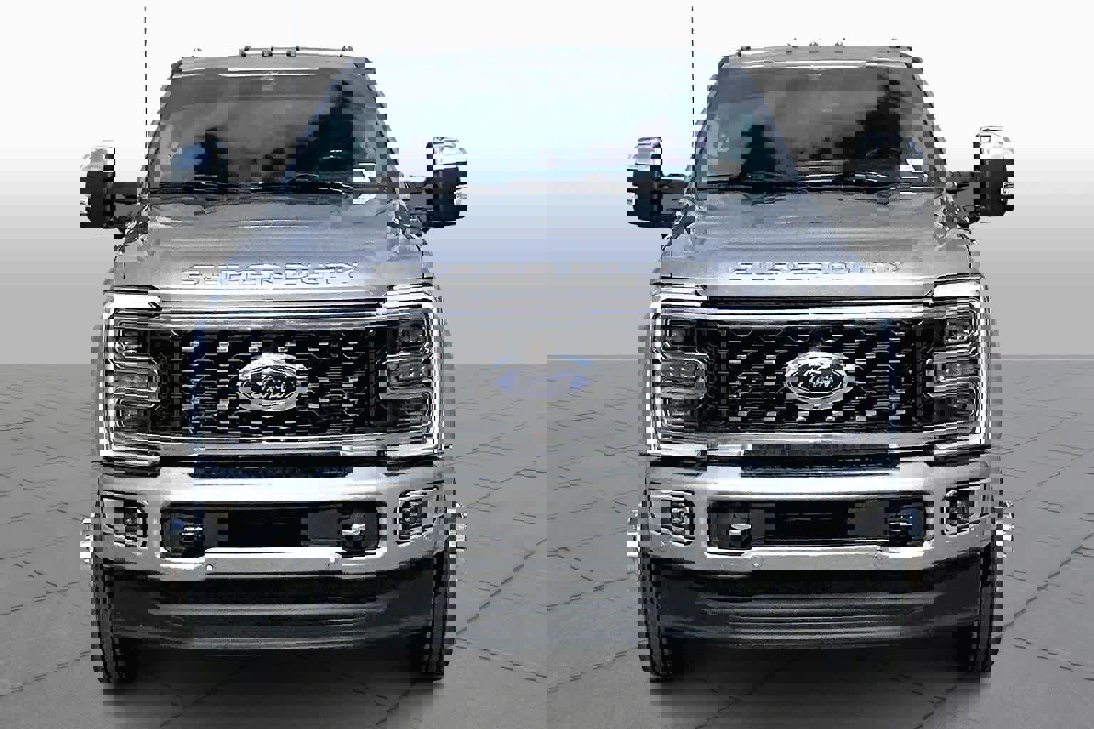 Used 2024 Ford F450 Limited image 4