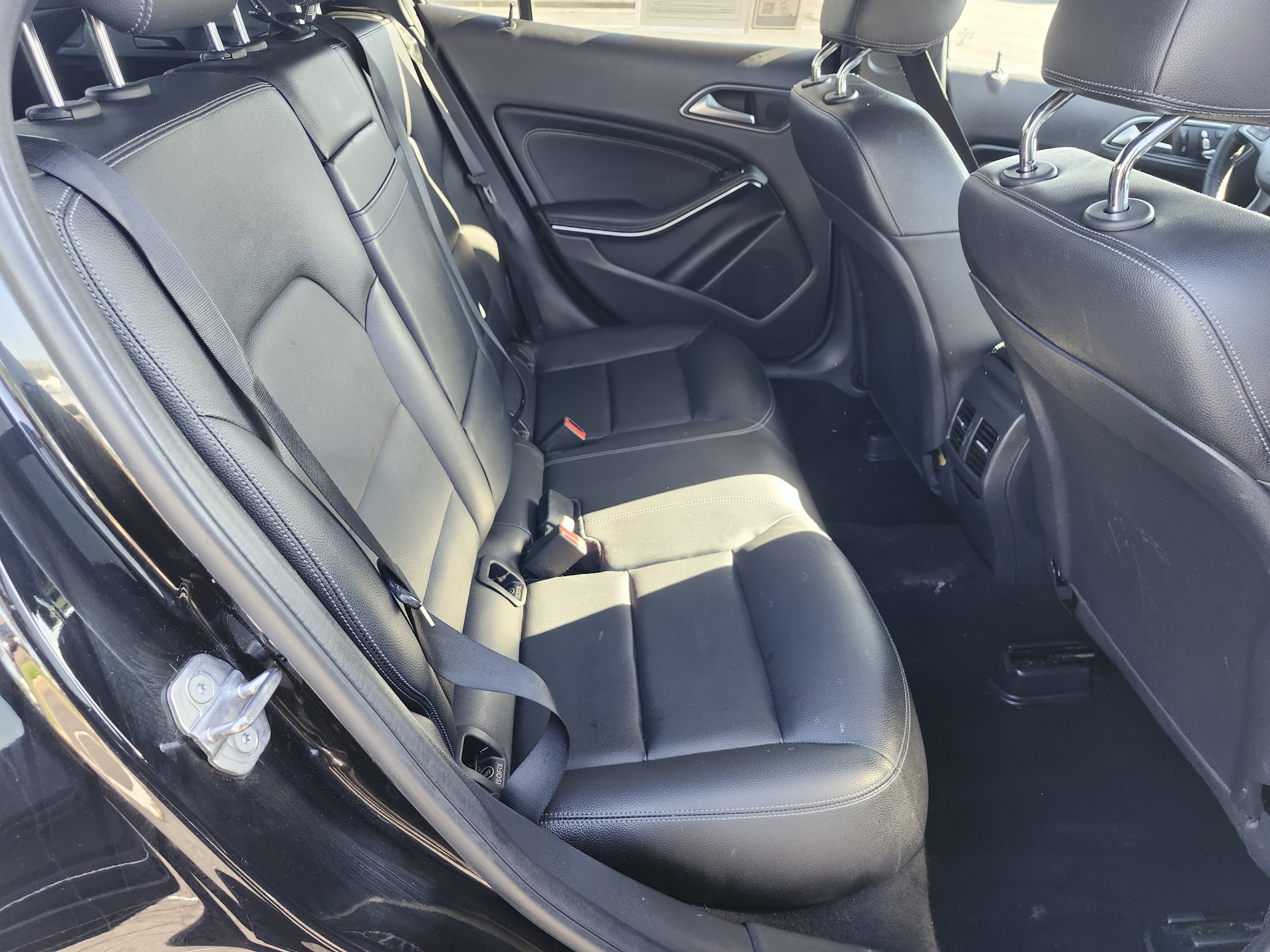 Used 2019 Mercedes-Benz GLA 250 4MATIC image 21