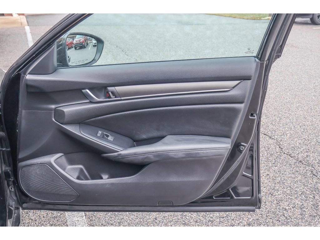 Used 2021 Honda Accord LX image 15