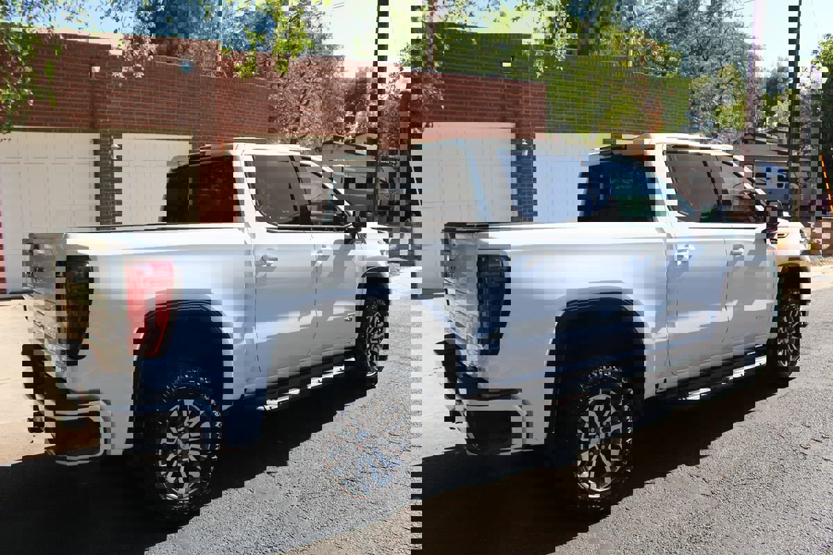 Used 2021 GMC Sierra 1500 AT4 w/ AT4 Preferred Package image 6