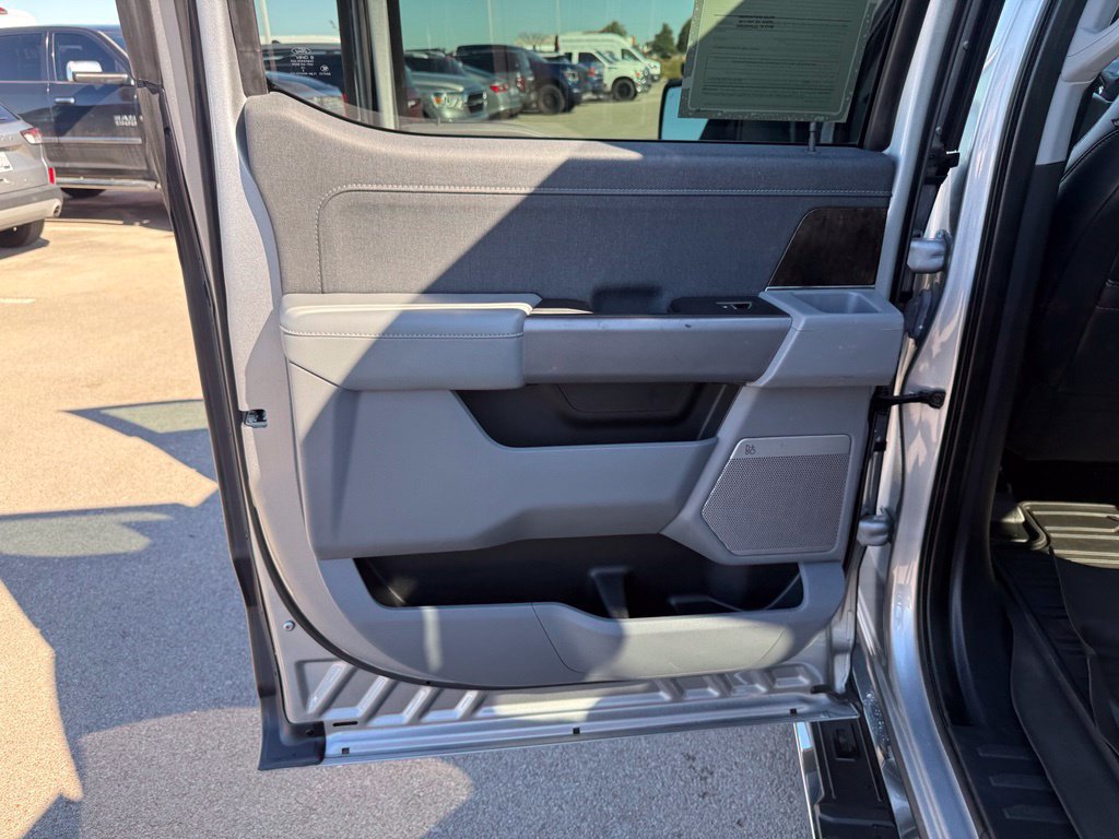 Used 2021 Ford F150 Lariat AWD/4WD image 12