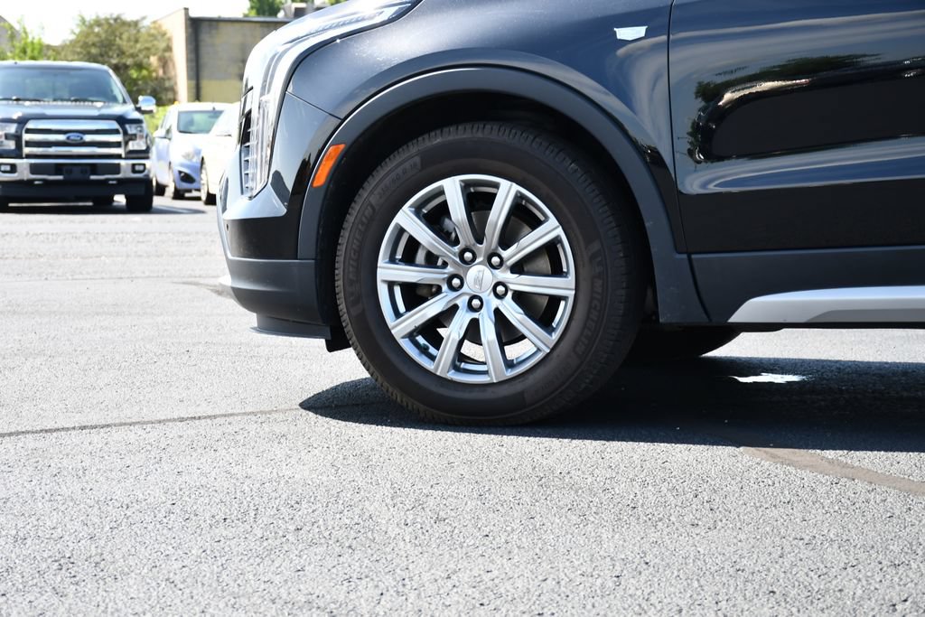 Used 2019 Cadillac XT4 Premium Luxury w/ Cold Weather Package AWD/4WD image 12