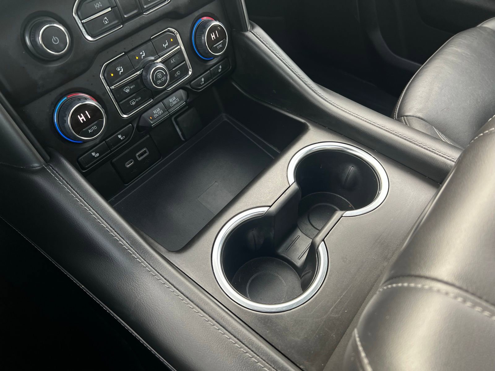 Used 2021 Chevrolet Suburban Z71 w/ Rear Media and Nav Package image 15