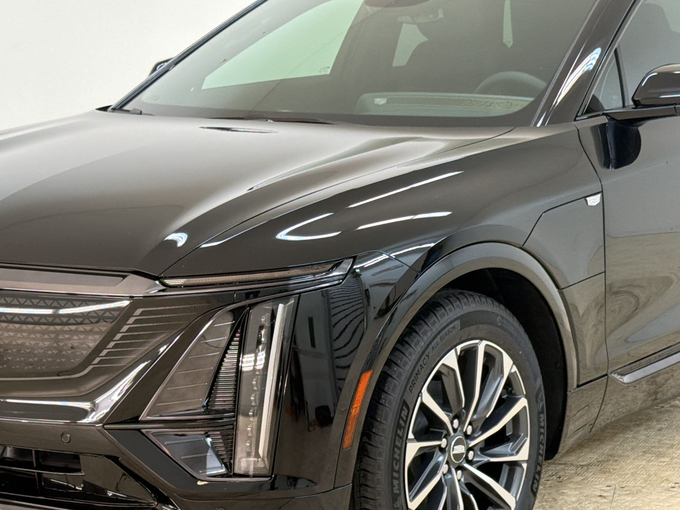 New 2026 Cadillac Lyriq Sport AWD/4WD image 11