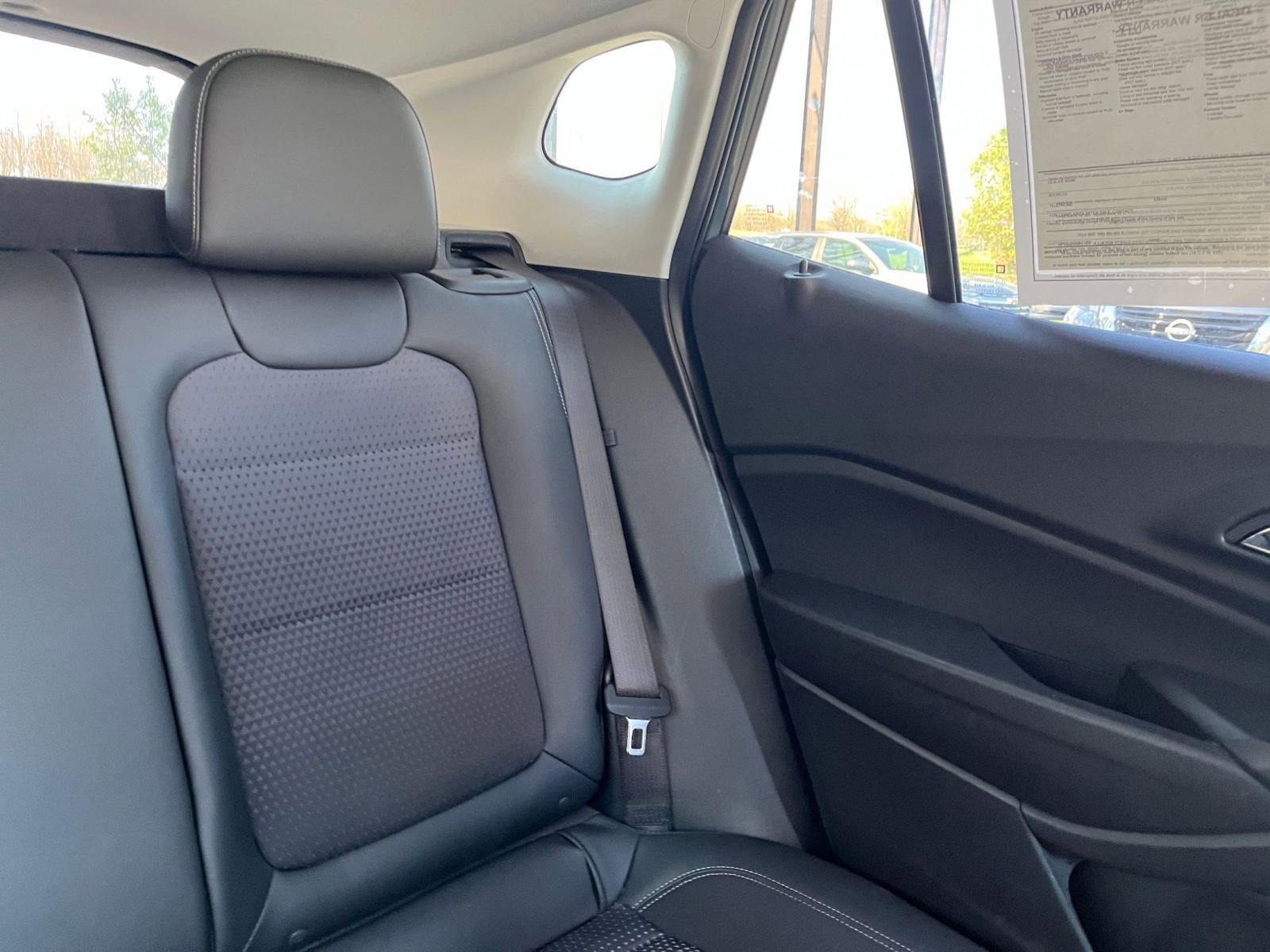 Used 2025 Chevrolet Trax LT w/ LT Convenience Package image 36