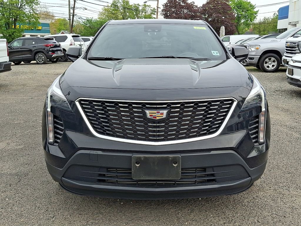 Used 2023 Cadillac XT4 Luxury w/ Cold Weather Package AWD/4WD image 2