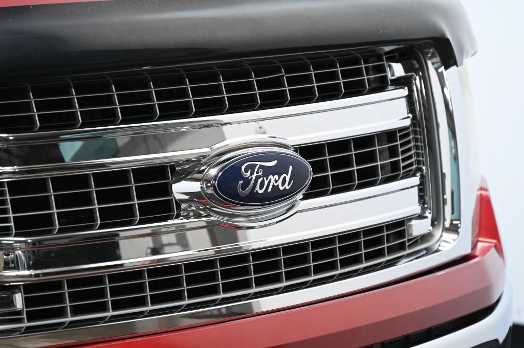Used 2013 Ford F150 XLT w/ Luxury Equipment Group RWD image 9