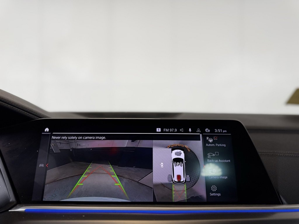 Used 2022 BMW X5 M50i w/ Premium Package image 22