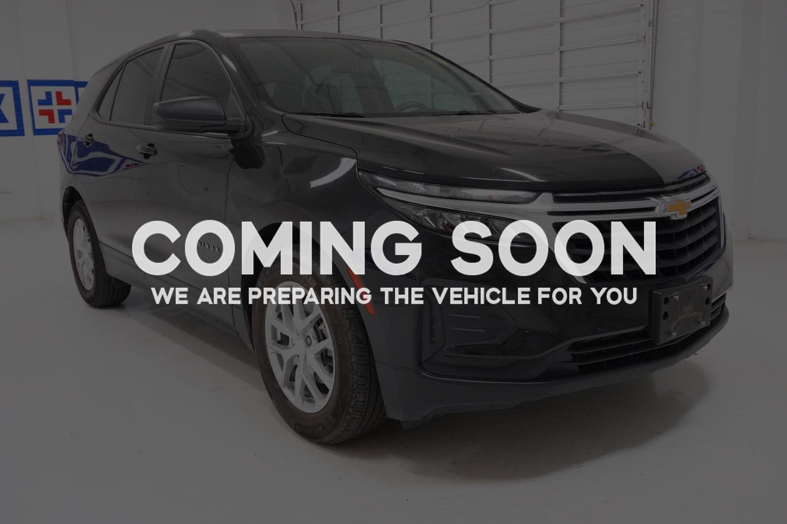 Used 2024 Chevrolet Equinox LS w/ Driver Confidence II Package image 3