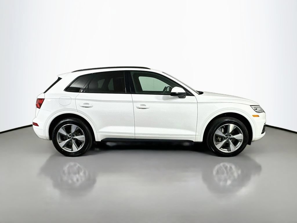 Used 2020 Audi Q5 2.0T Premium w/ Titanium Sport Package AWD/4WD image 7