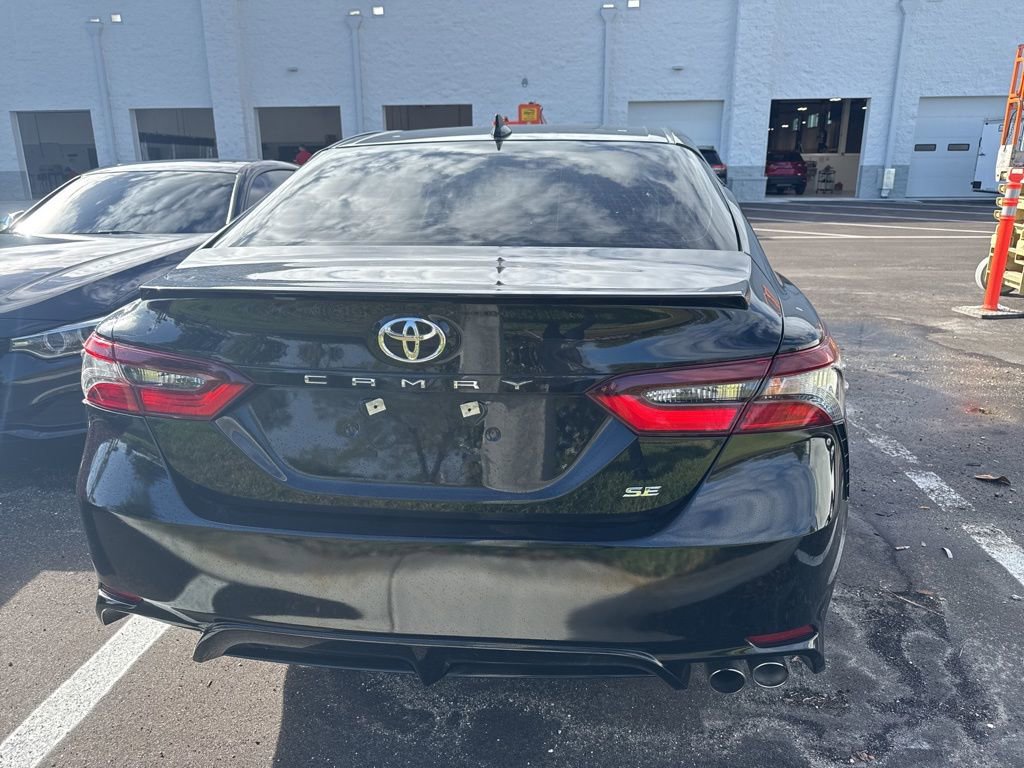 Used 2024 Toyota Camry SE FWD image 5