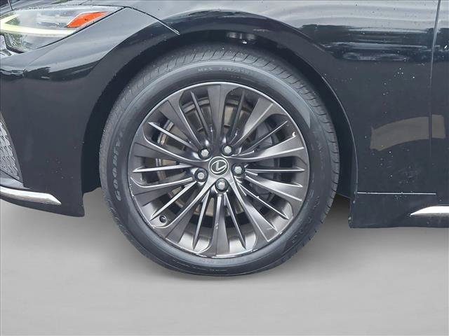 Used 2023 Lexus LS 500 w/ Interior Upgrade Package RWD image 23