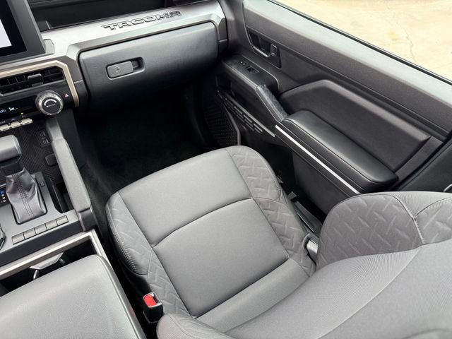 Used 2025 Toyota Tacoma SR5 image 26
