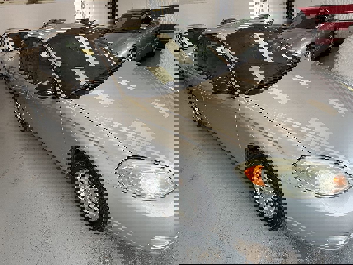 Used 2006 Chevrolet Monte Carlo LS FWD image 3