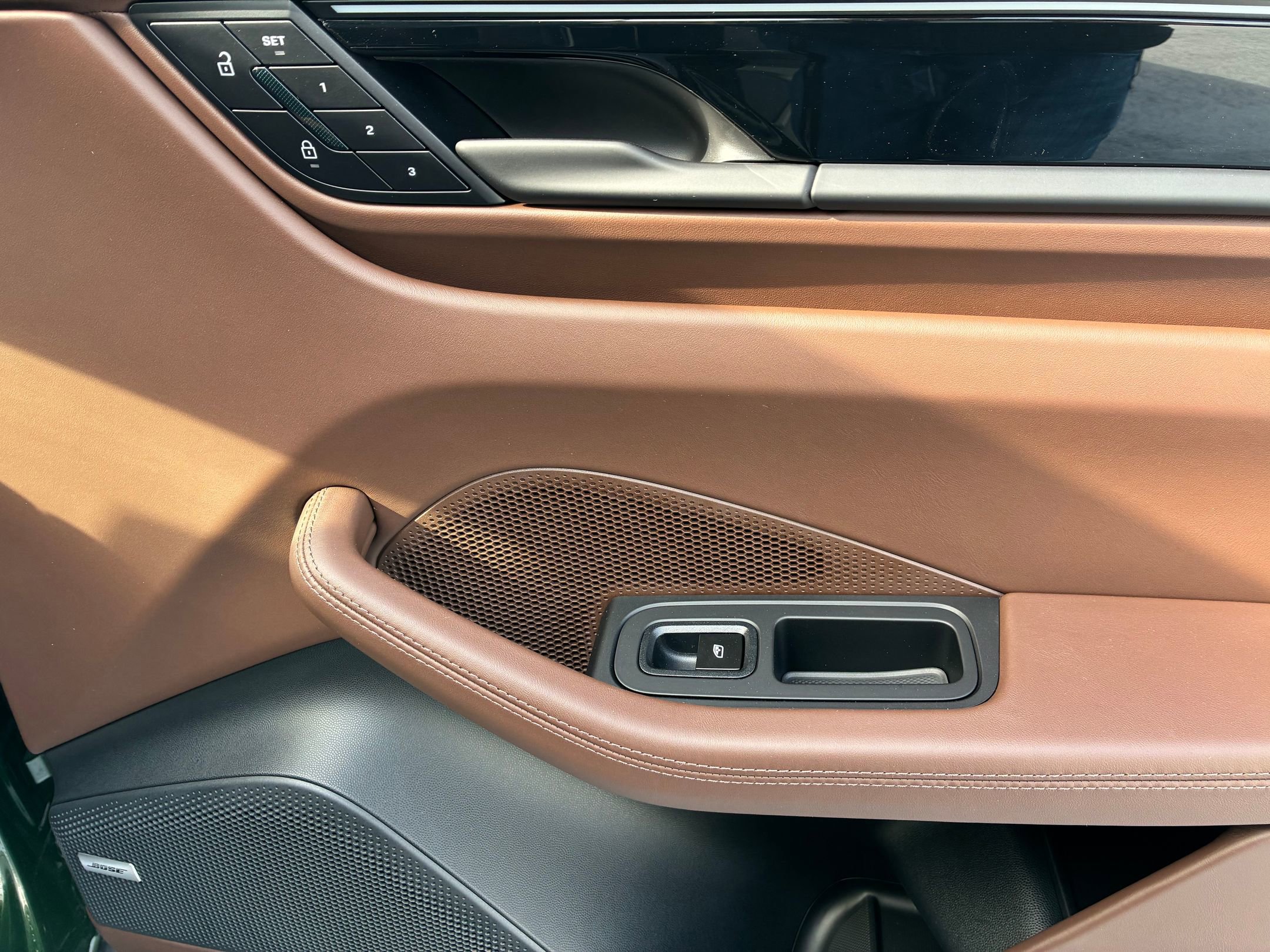 New 2026 Porsche Macan 4 Electric AWD/4WD image 19