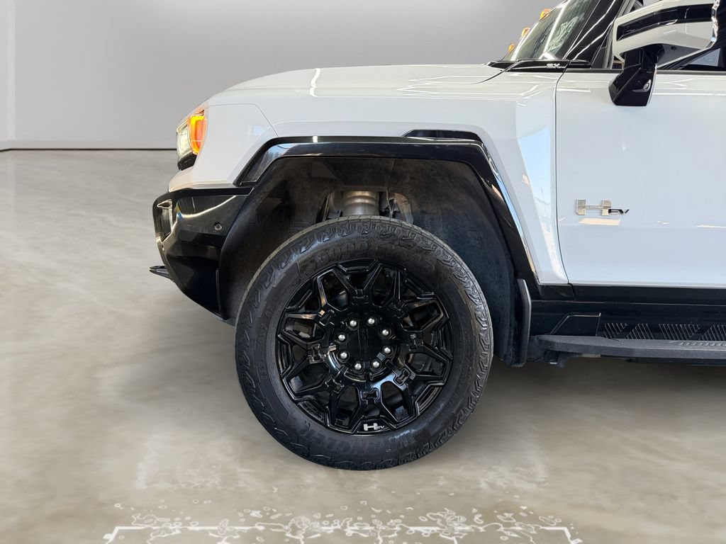 Used 2025 GMC Hummer EV 2X AWD/4WD image 13