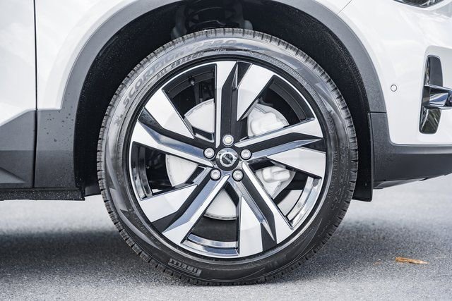 Used 2026 Volvo XC40 B5 Ultra w/ Protection Package Premier AWD/4WD image 17