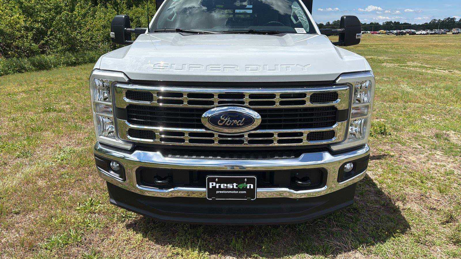 New 2026 Ford F350 XL w/ XL Chrome Package AWD/4WD image 26