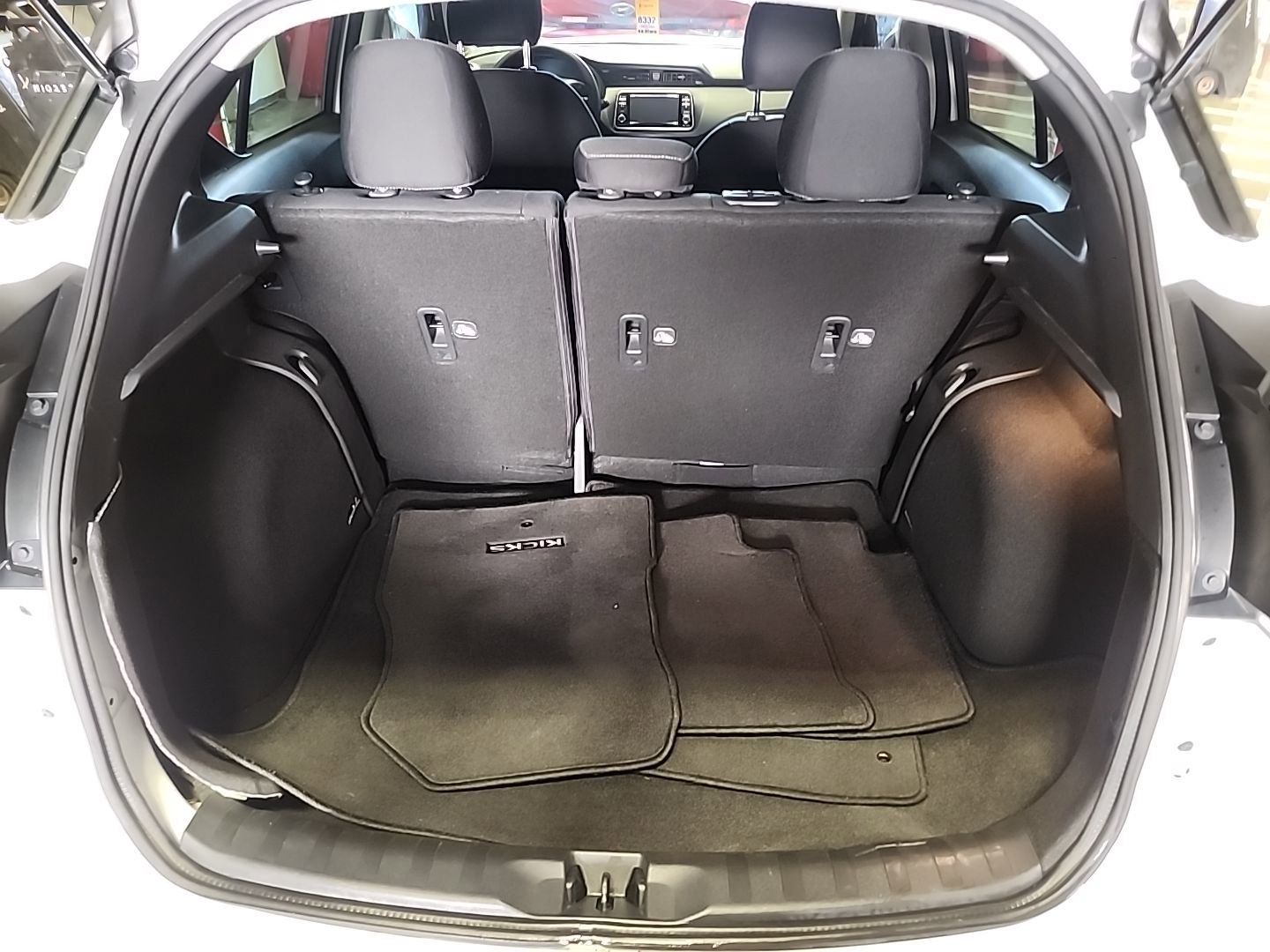 Used 2021 Nissan Kicks S image 14