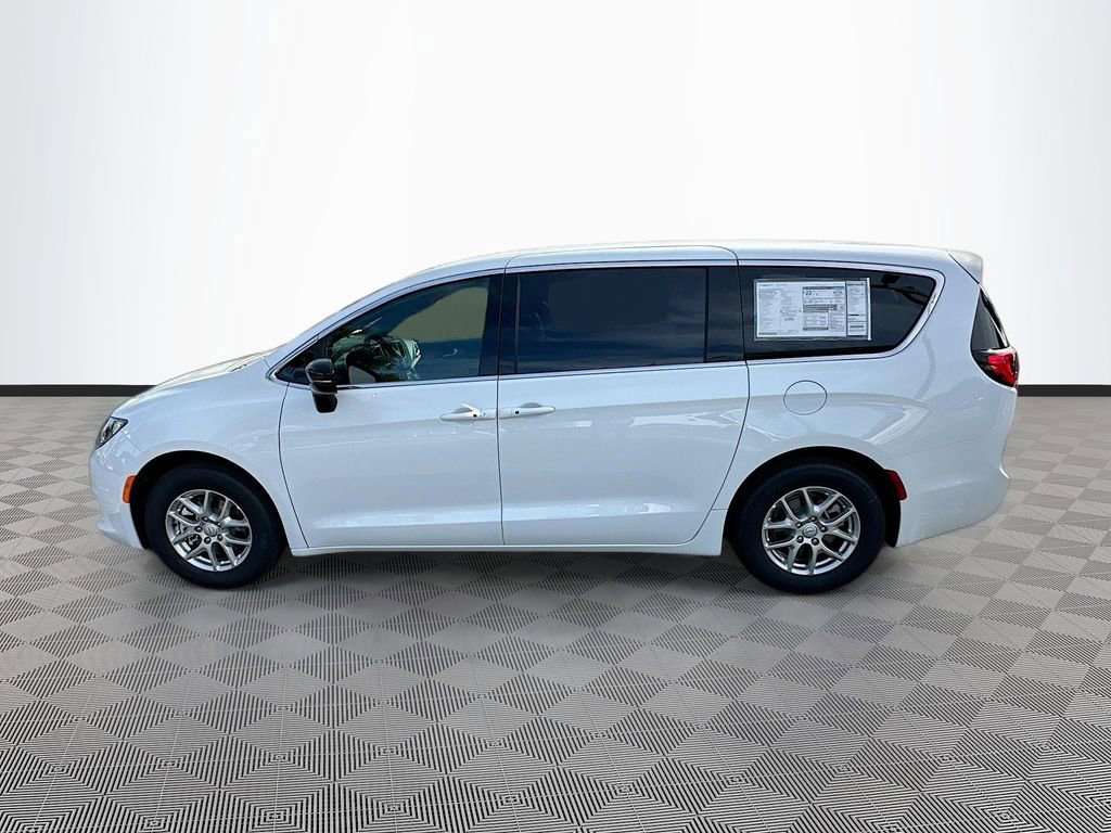 New 2026 Chrysler Voyager LX FWD image 4