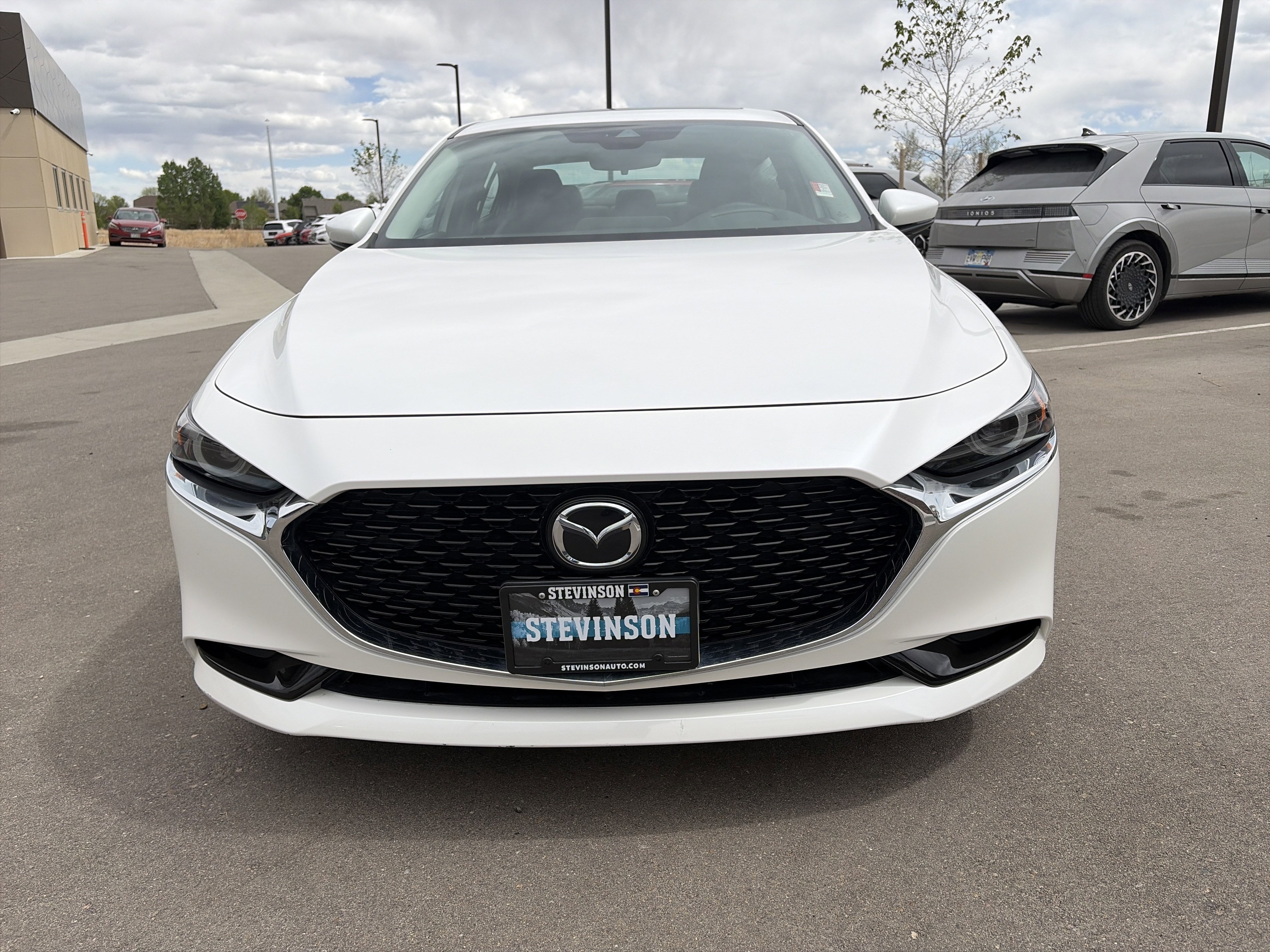 Used 2019 MAZDA MAZDA3 Sedan w/ Premium Package image 2