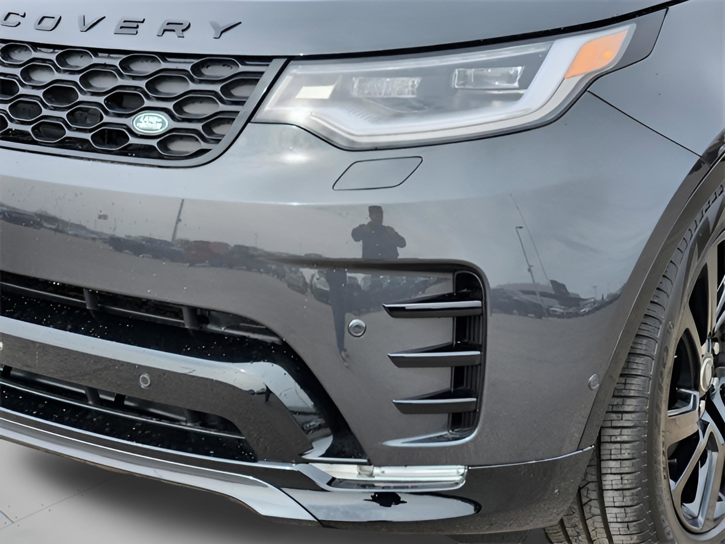 New 2025 Land Rover Discovery Dynamic SE image 33