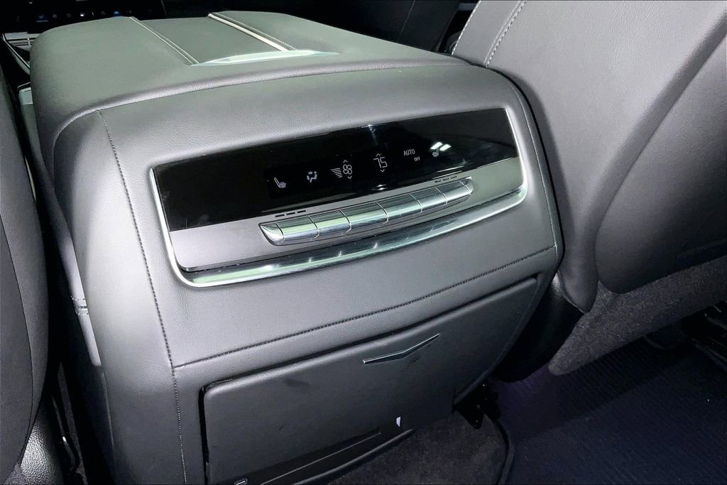 Used 2025 Cadillac Escalade Sport w/ Touring Package image 34