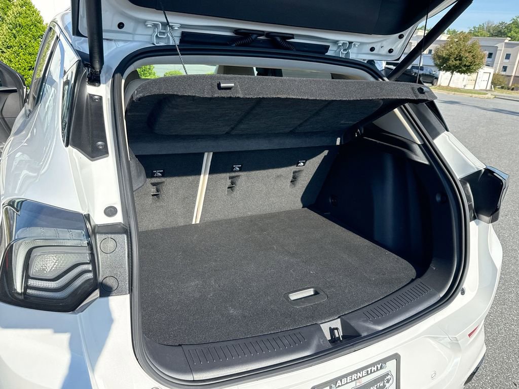 Used 2025 Buick Encore GX Avenir w/ Avenir Technology Package FWD image 25