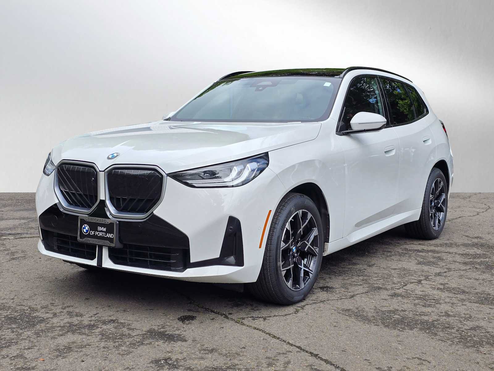 Used 2025 BMW X3 xDrive30i w/ Premium Package AWD/4WD image 7