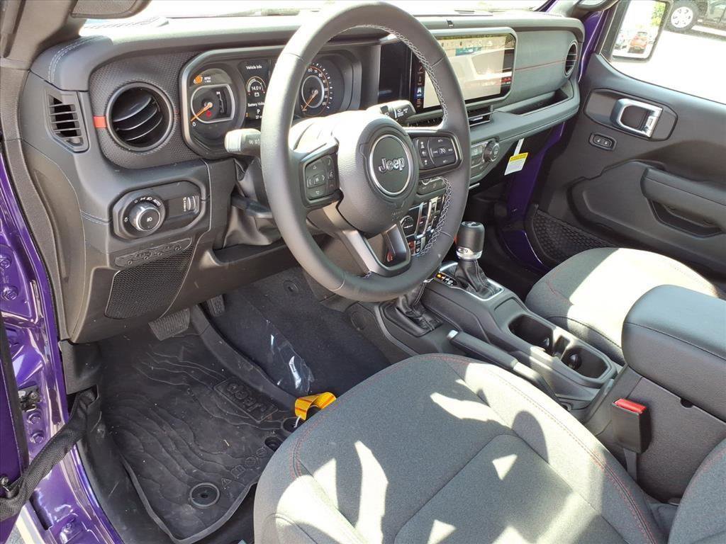 New 2026 Jeep Wrangler Unlimited Rubicon AWD/4WD image 4