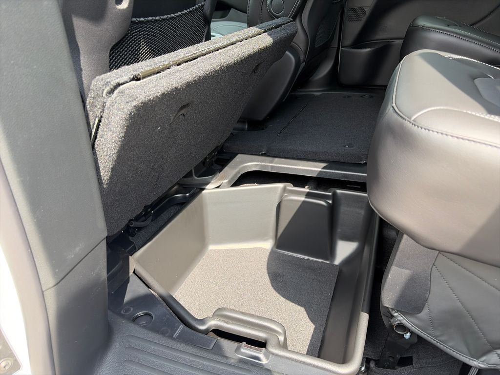 New 2027 Chrysler Pacifica LX FWD image 31