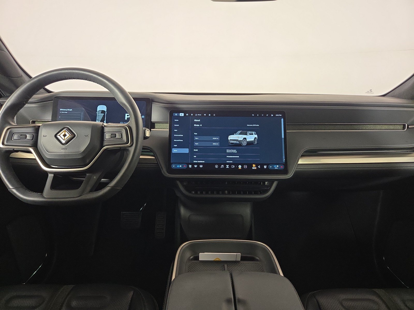 Used 2025 Rivian R1S Adventure AWD/4WD image 27