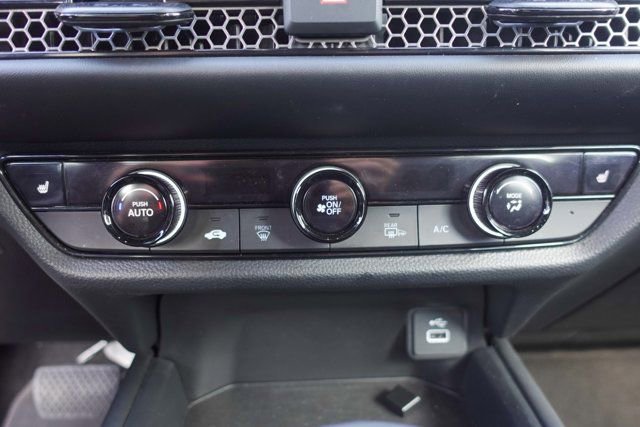 Used 2025 Honda HR-V Sport image 20