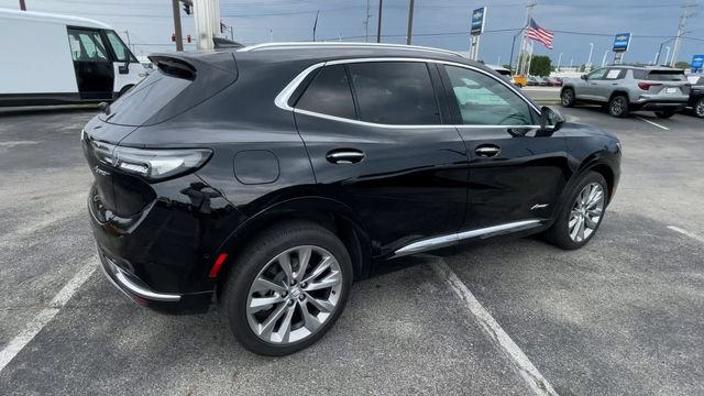 Used 2023 Buick Envision Avenir AWD/4WD image 2
