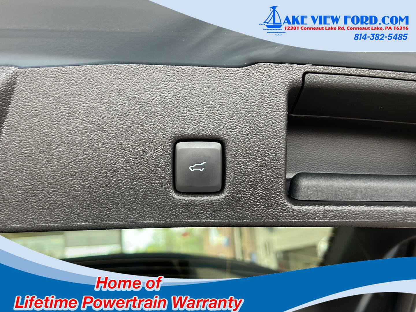 Used 2026 Ford Escape SE w/ PHEV Premium Package FWD image 8