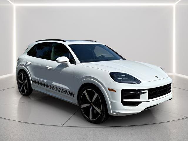 Used 2025 Porsche Cayenne GTS image 6