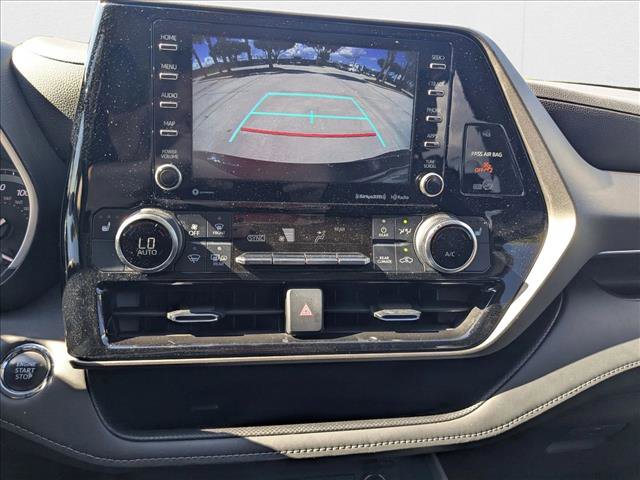 Used 2022 Toyota Highlander XLE image 13