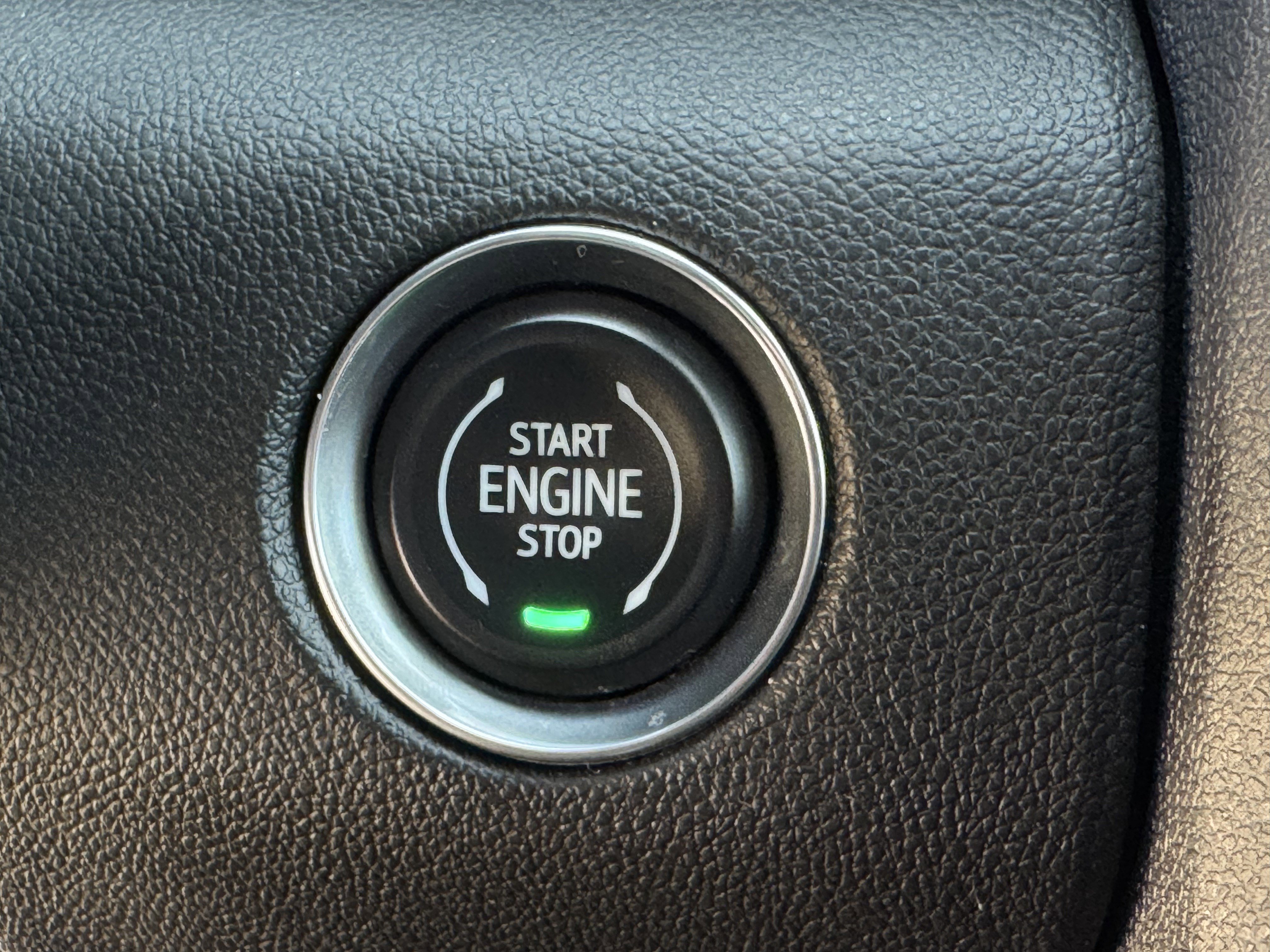 Used 2025 GMC Acadia Elevation image 23