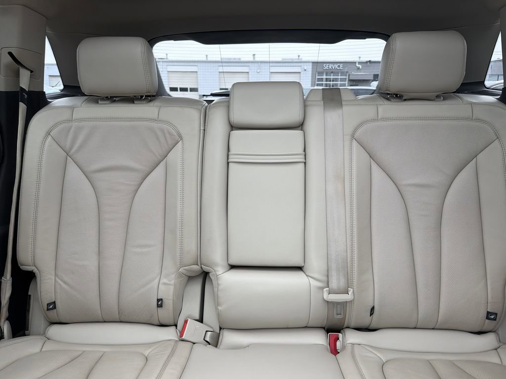 Used 2016 Lincoln MKX Reserve w/ Technology Package image 19